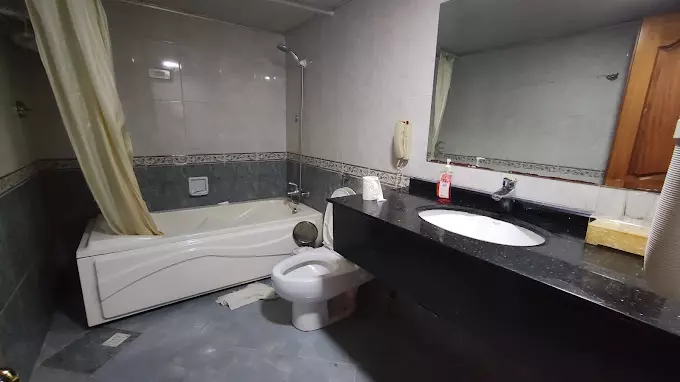 سرویس بهداشتی و حمام هتل پارمیس کیش